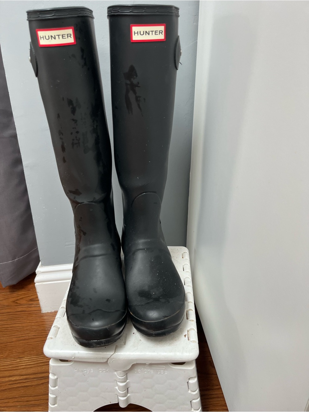 Hunter Black Tall Matte  Rain Boots with Red Logo